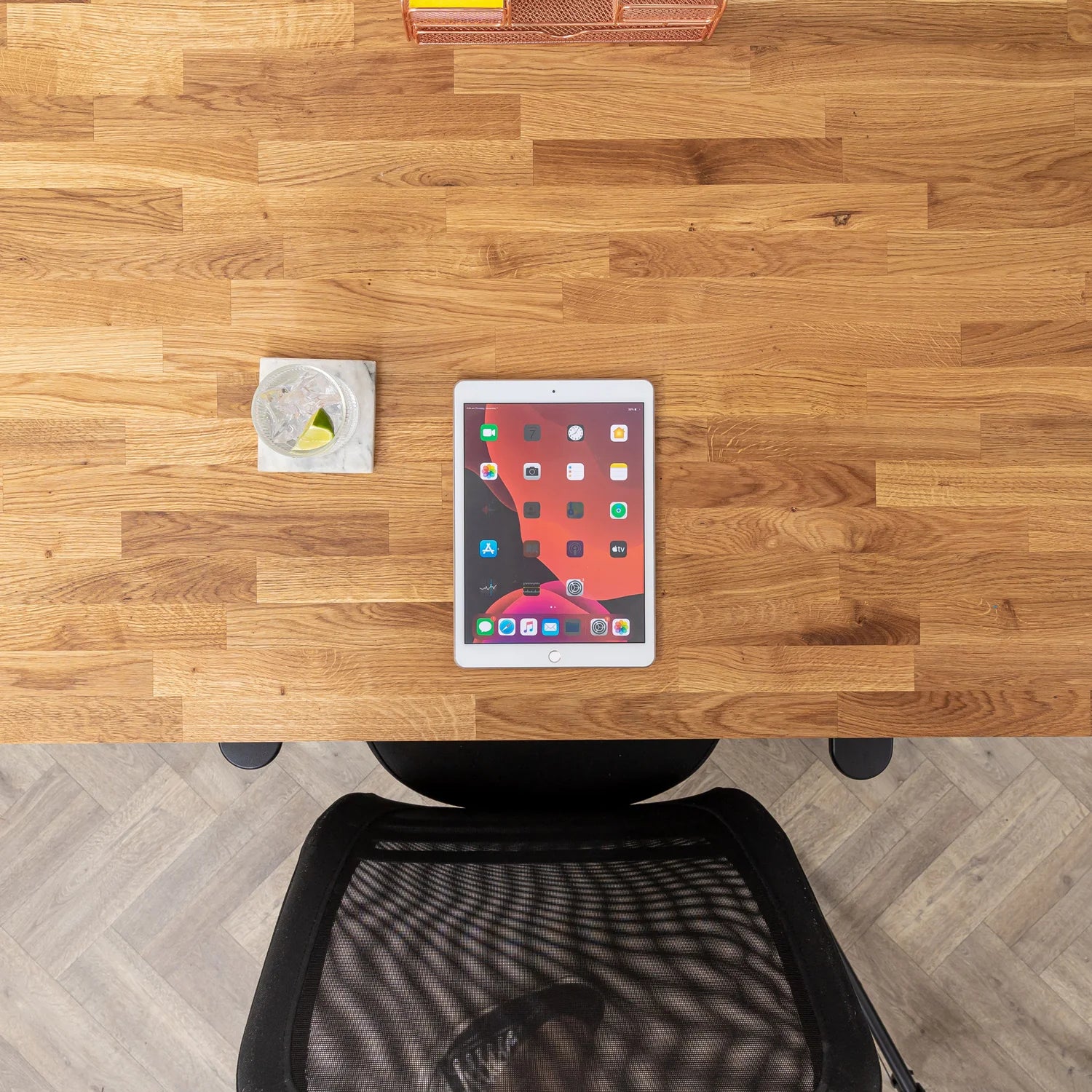 Dubový masivní dřevěný kancelářský stůl  s dřevěnými podnožemi ve tvaru X- tloušťka desky 27mm