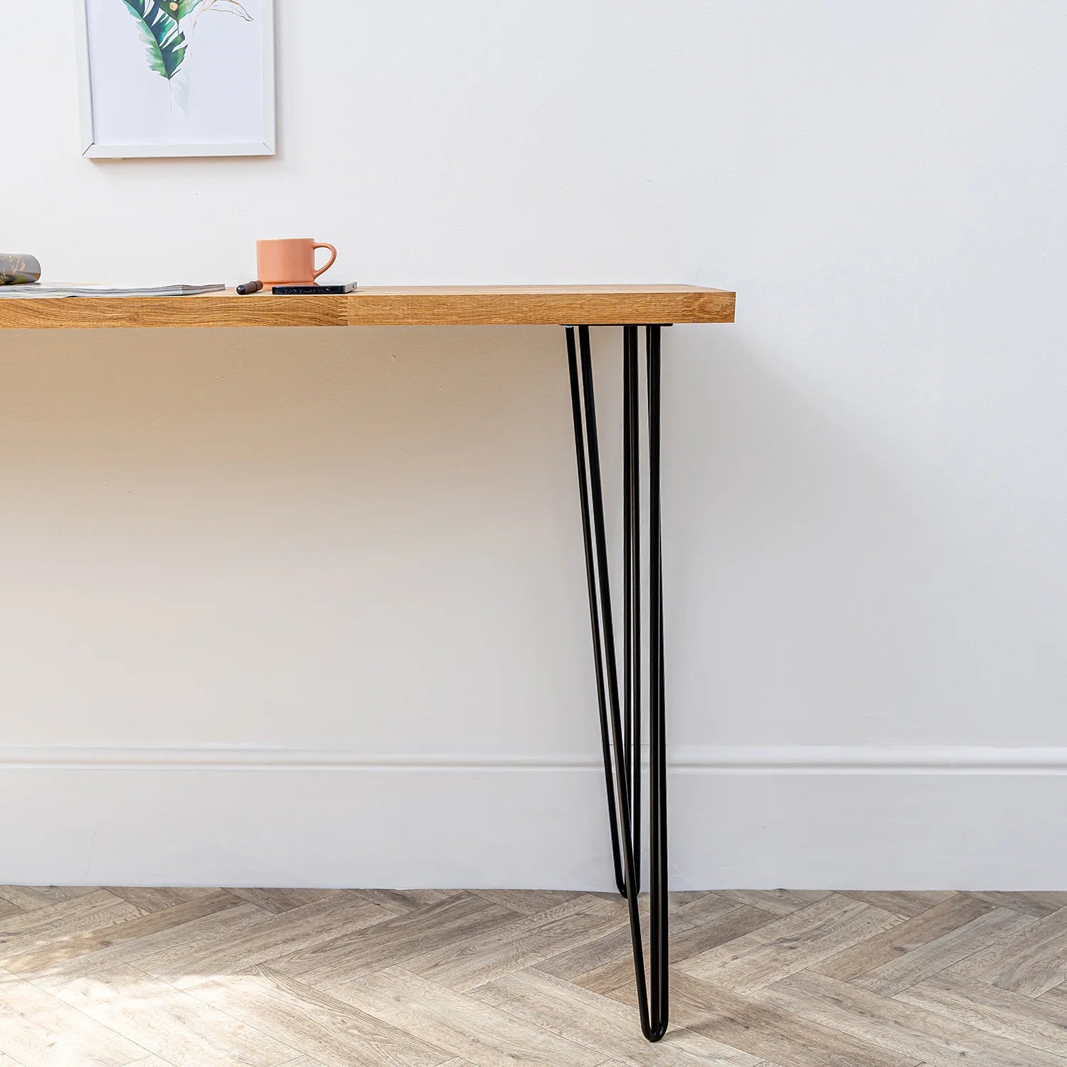 Dubový stůl z masivního dřeva s černou hairpin podnoží - deska o tloušťce 27 mm