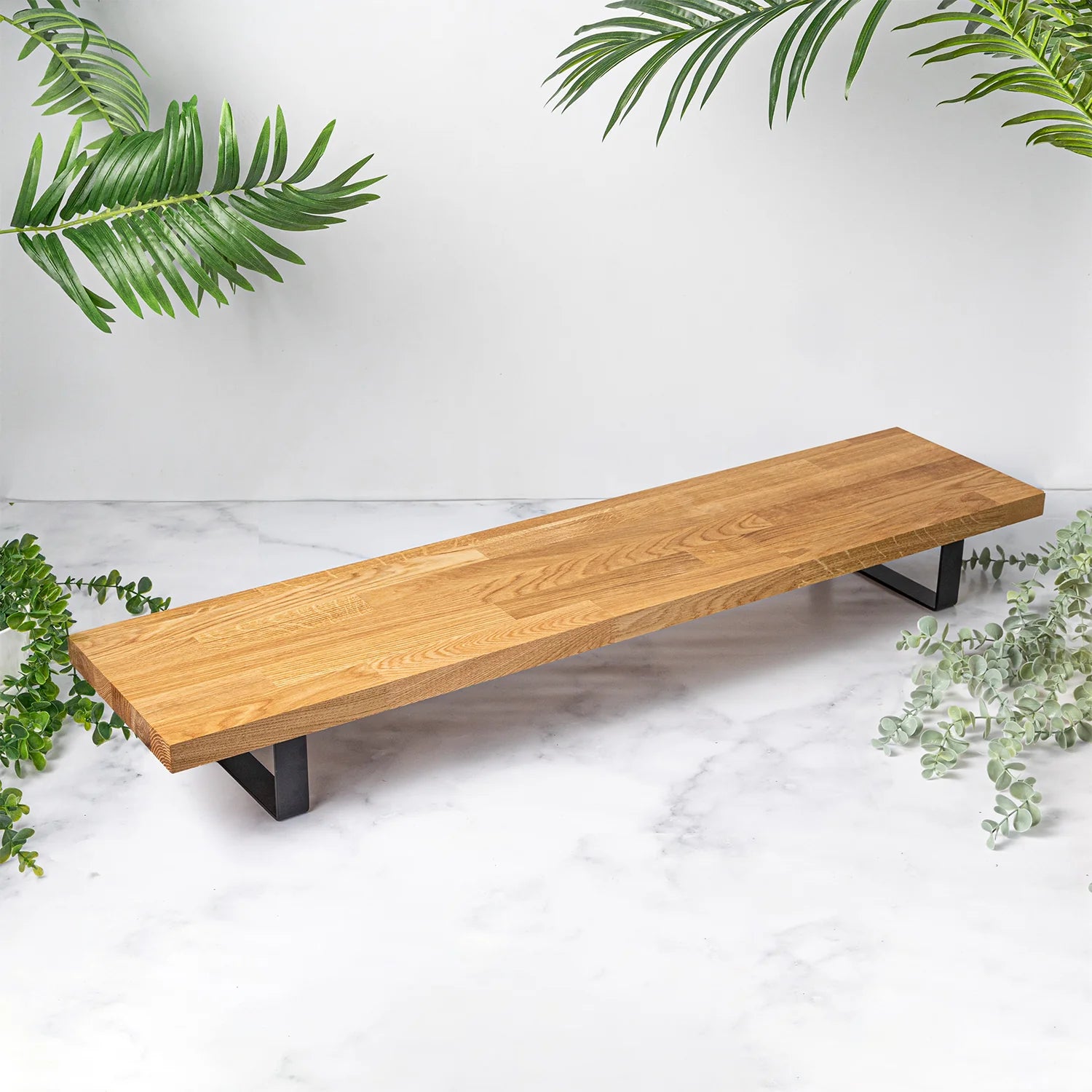 Masivní dubový podstavec pod monitor s kovovými nohami